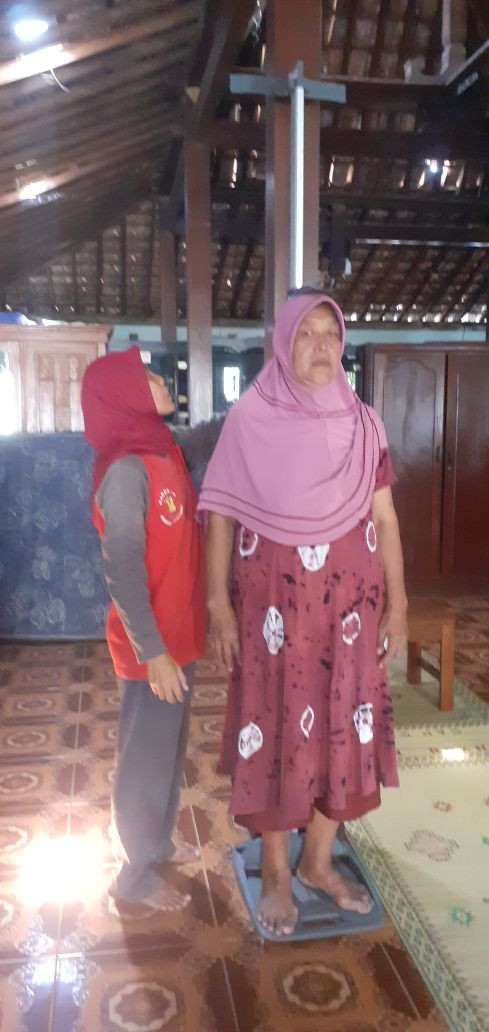 Cek kesehatan lansia dusun jangkang