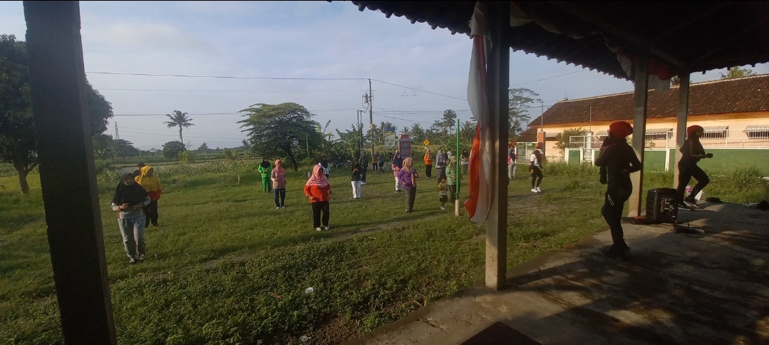 Senam sehat di dusun Kwadungan