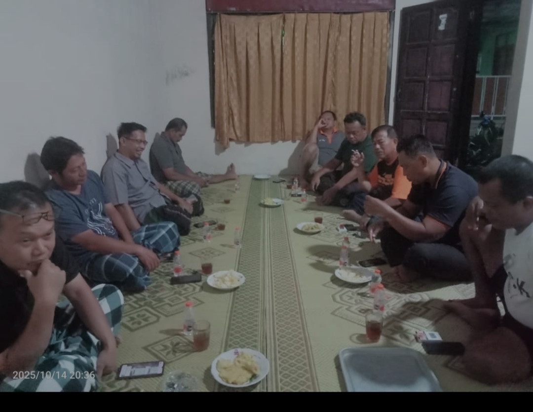 Rapat  panitia pembangunan Kalijeruk 2