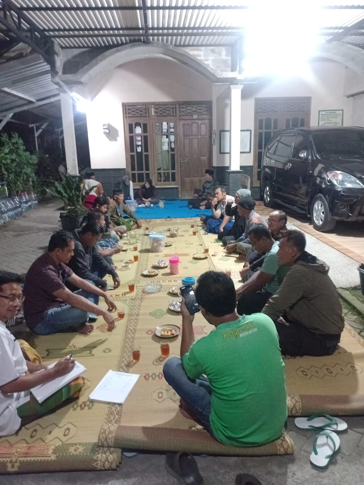 Ngepos  ronda  malam Senin  Kalijeruk 2