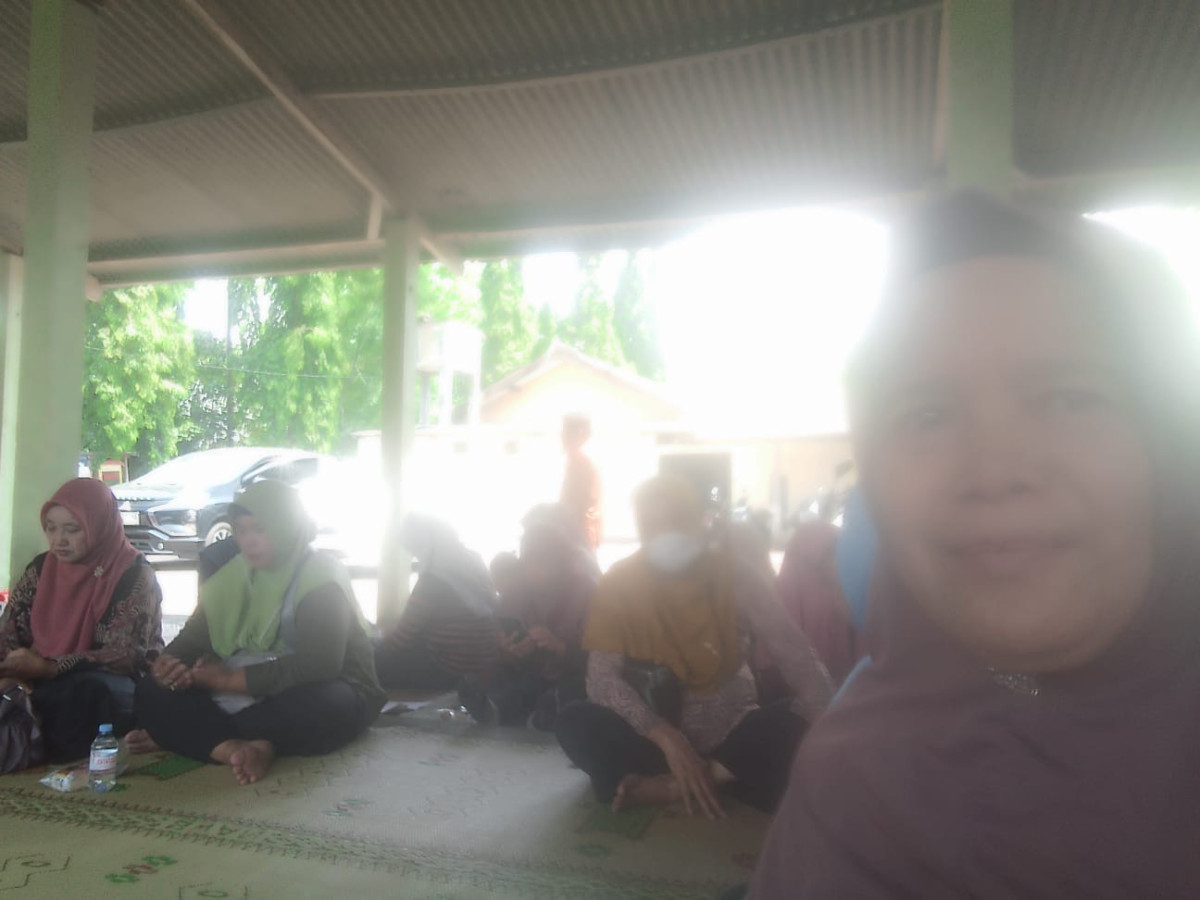 paguyupan dalam meningkatkan kwalitas dagang ( dusun karang )