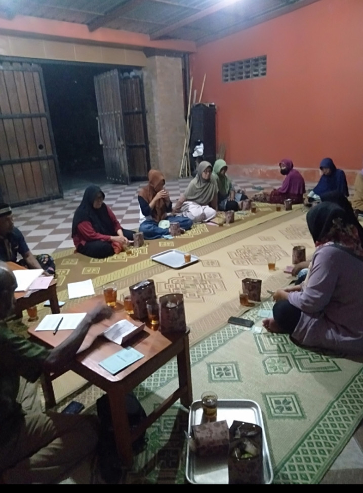 Pertemuan Minggu Wage RT 01 ( Karanganyar)