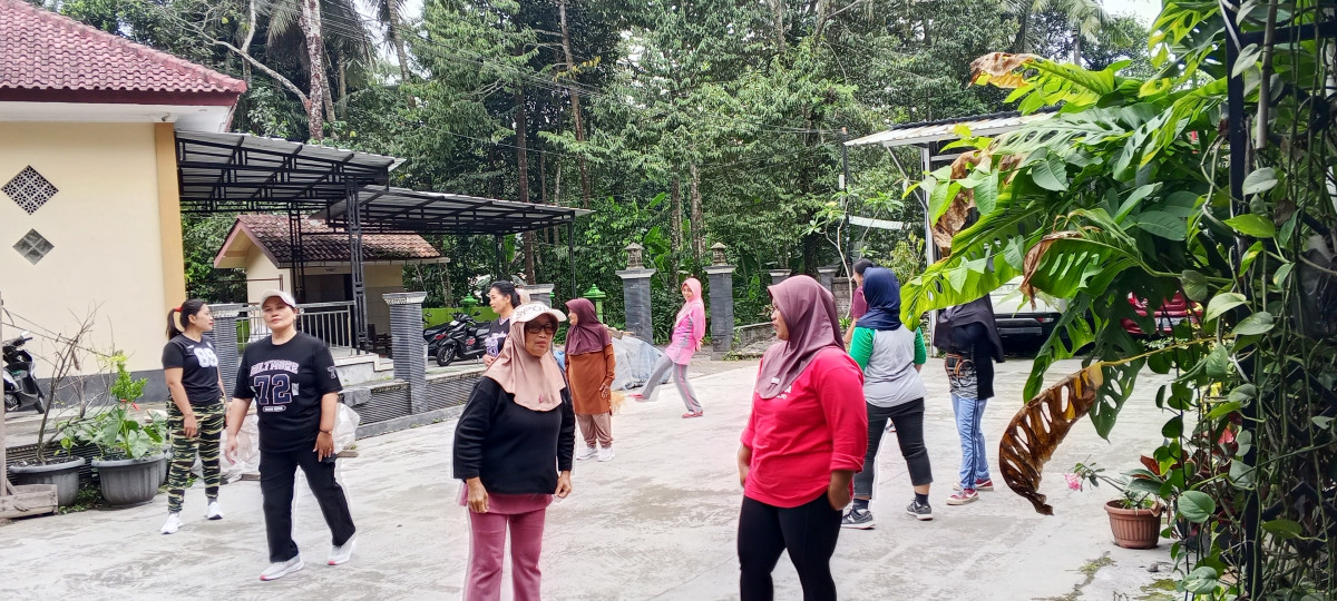 Instruktur senam Dalem