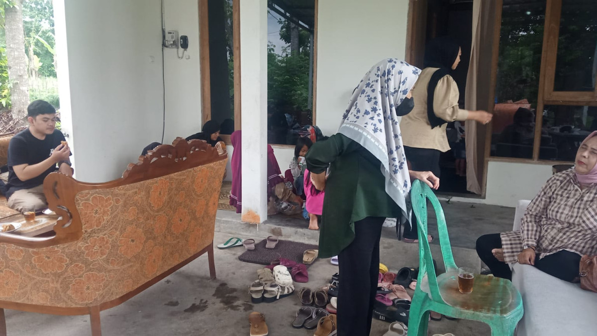 Arisan keluarga dusun jimat