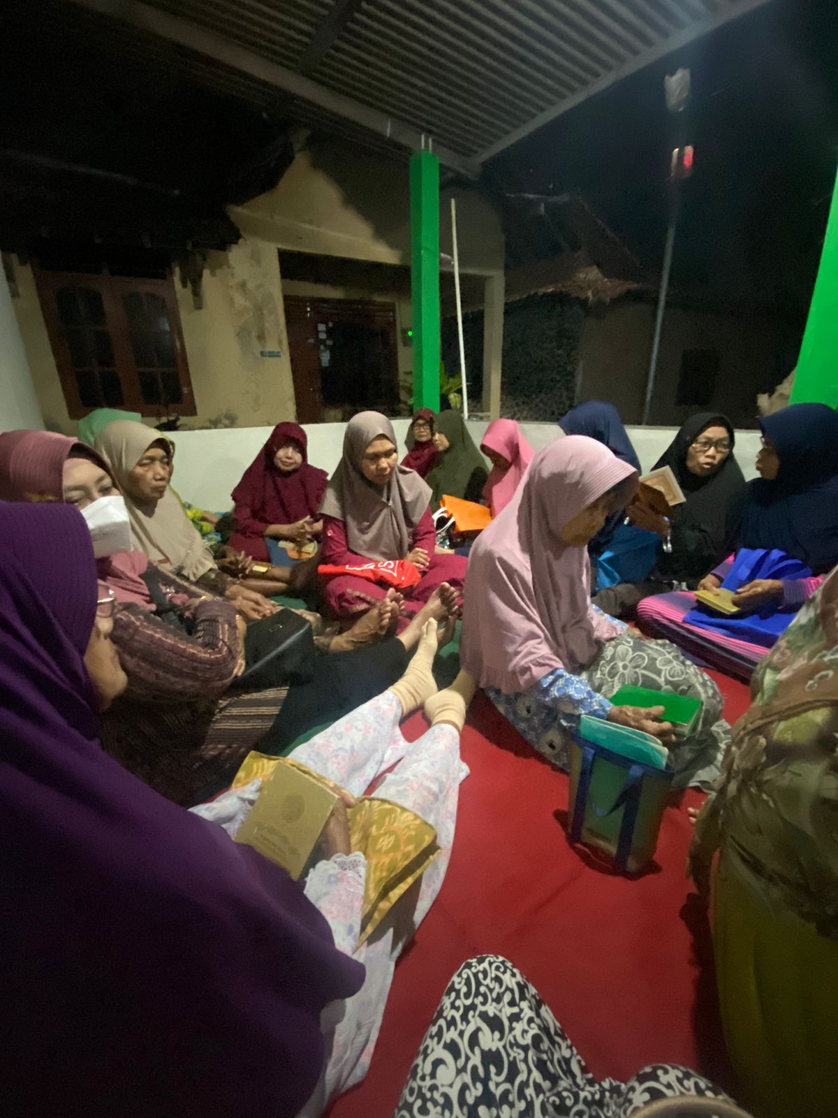 Yasinan rutin malam Jum'at Dalem