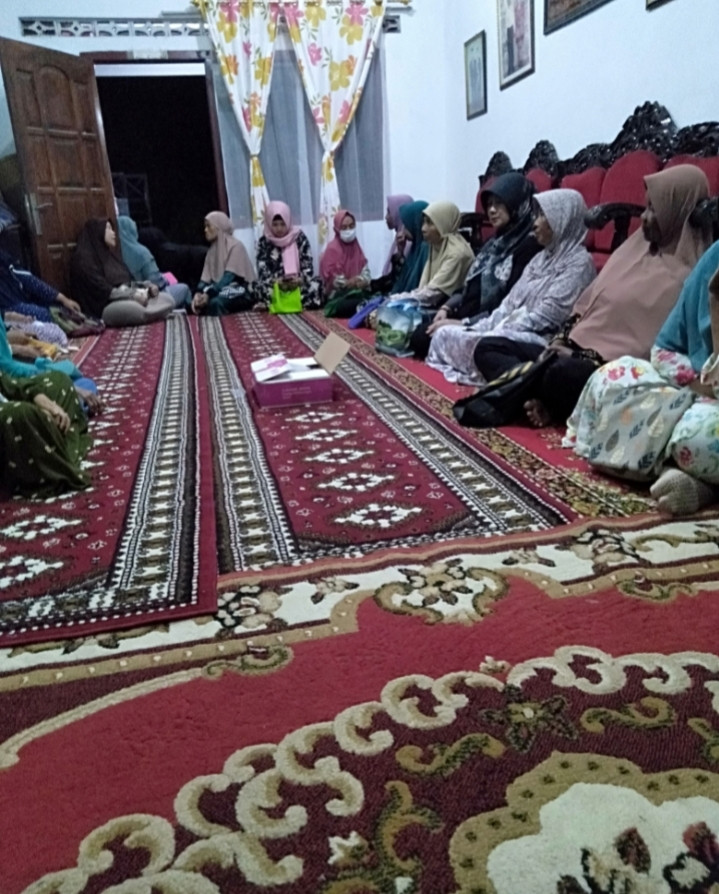 Yasinan malam Jum'at ( Karanganyar)