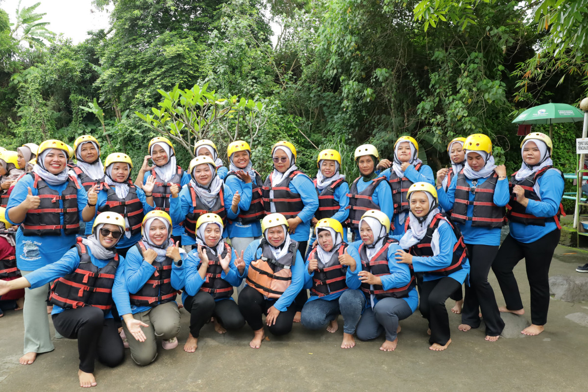 Tubing ( ngalian )