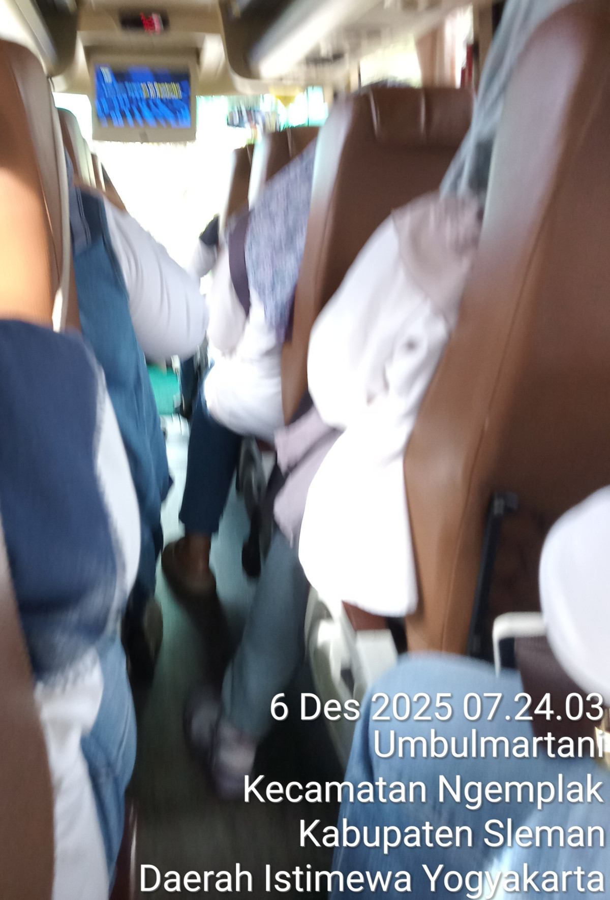 Perpisahan panewu Ngemplak ( ngalian )