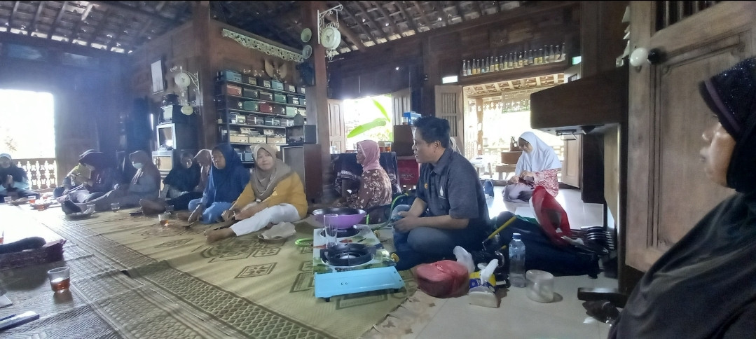 Pertemuan  PKK dusun Kwadungan