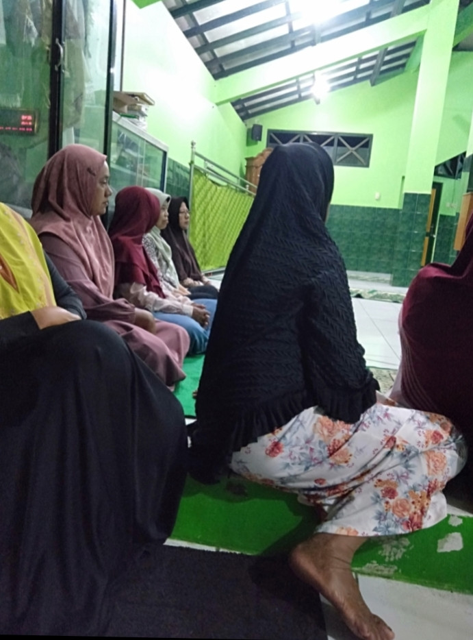Pengajian Jumat Kliwon masjid Uswatun Hasanah dusun Karanganyar