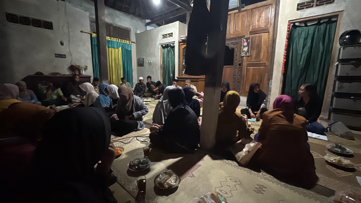 Pertemuan Rutin dan Arisan Rt 2 klancingan