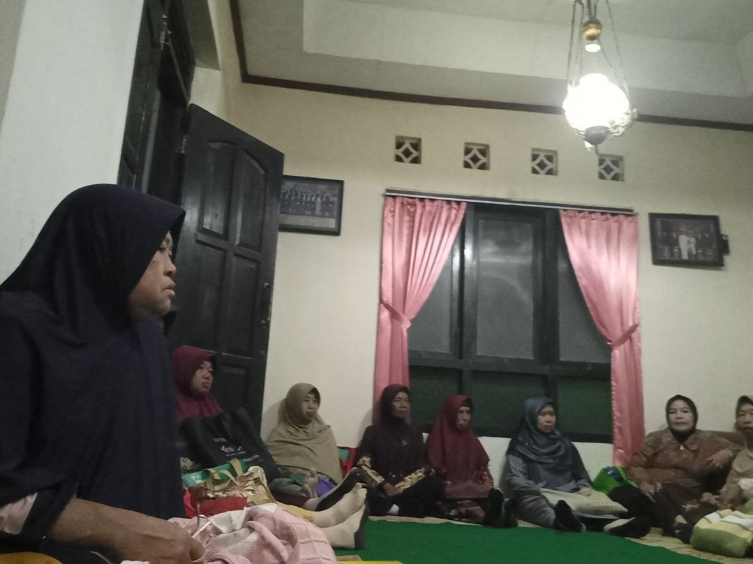 Yasinan ibu-ibu dusun Kwadungan