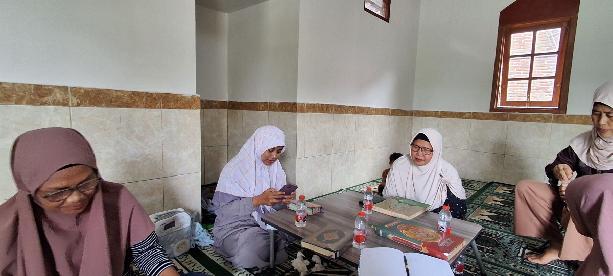 Ngaji Tahsin Ibu -ibu Dsn Banglen widodomartani