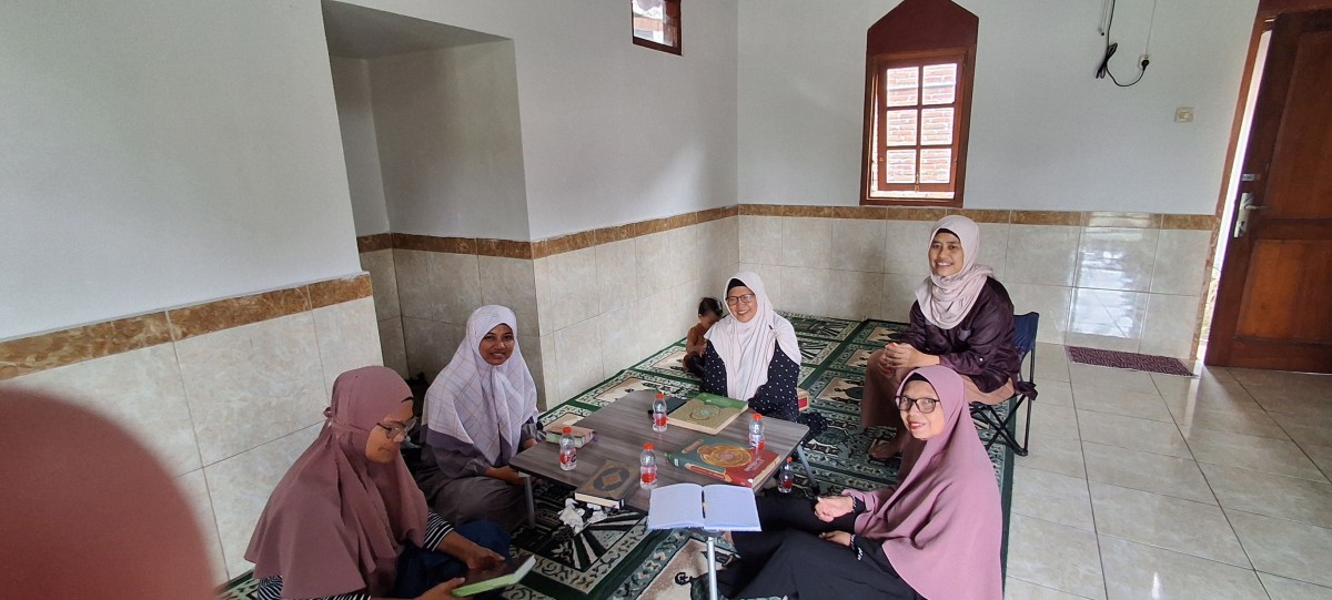 Ngaji Tahsin Ibu -ibu Dsn Banglen widodomartani