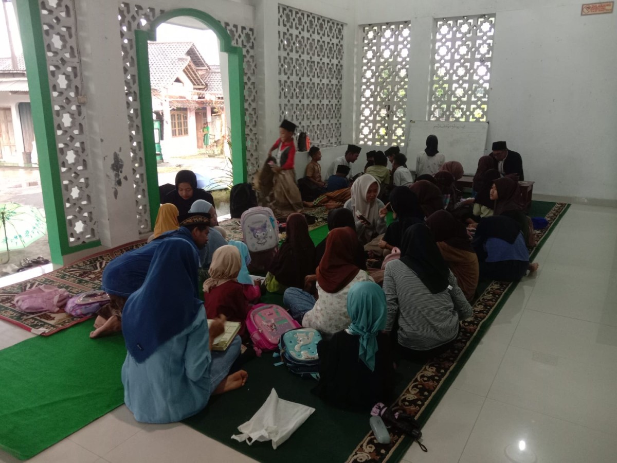 TPA Masjid At Tahmid Klancingan