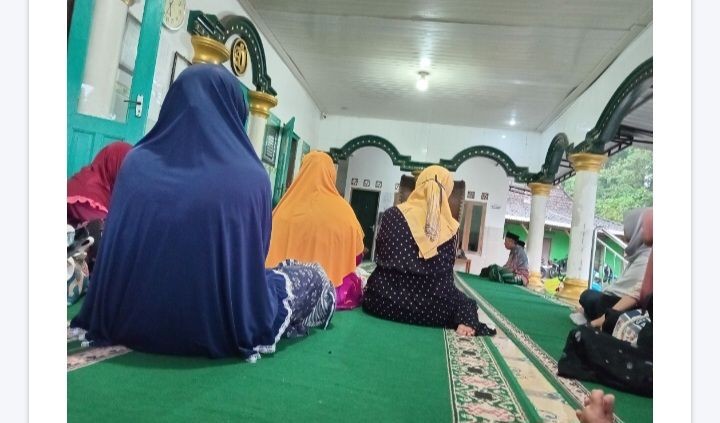 Pengajian Menjelang buka puasa Pucangan