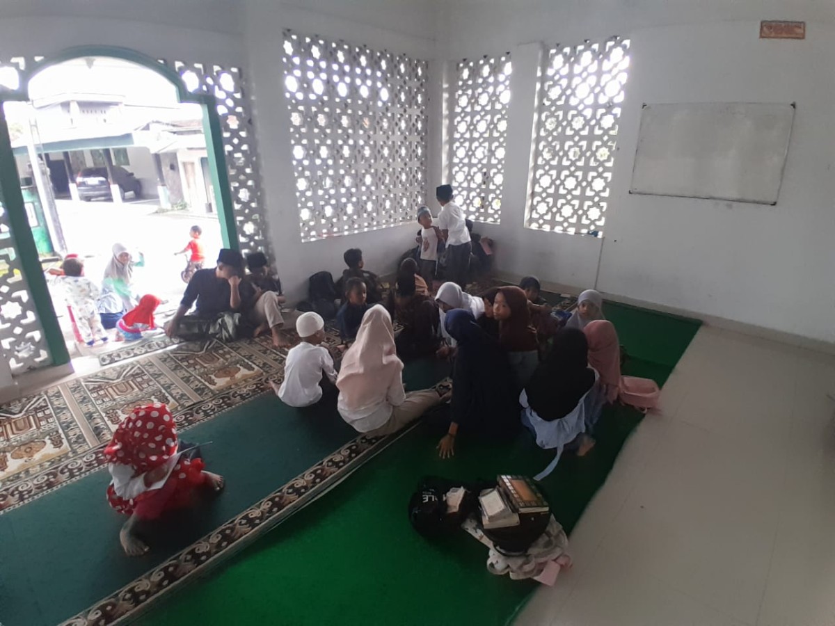 TPA Masjid At Tahmid Klancingan