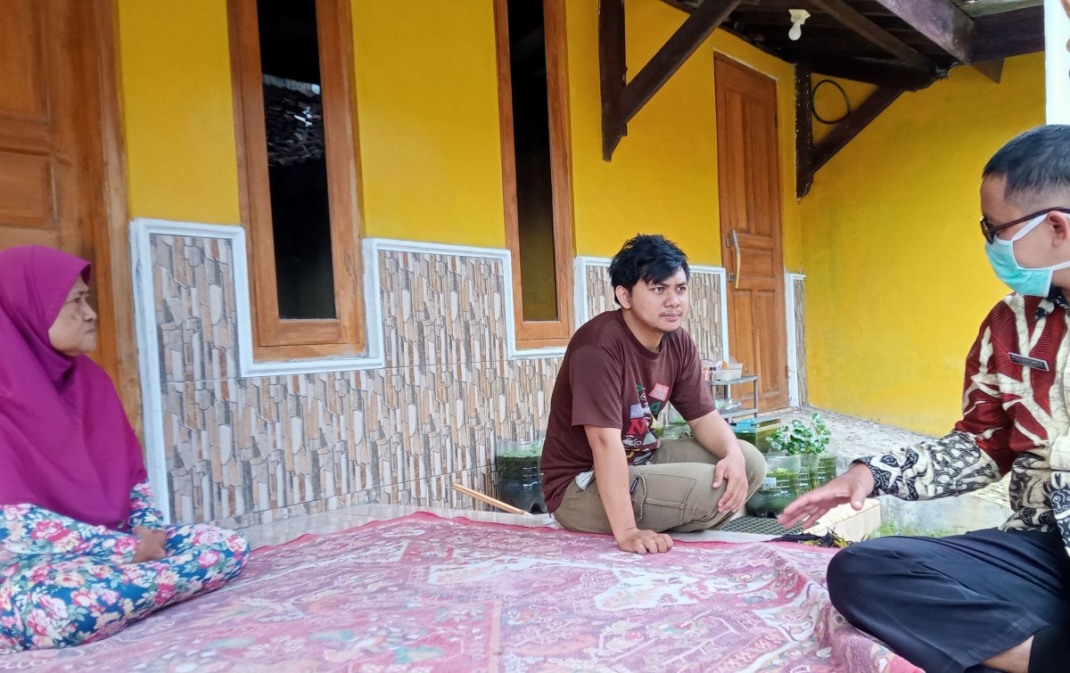 Kunjungan pasien TB ( ngalian )