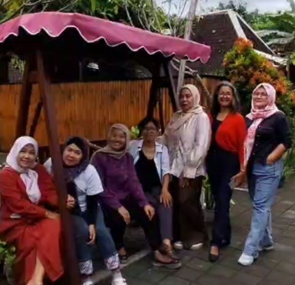Kumpul bareng ( ngalian )