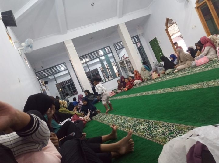 Pengajian dan buka bersama (jimat)