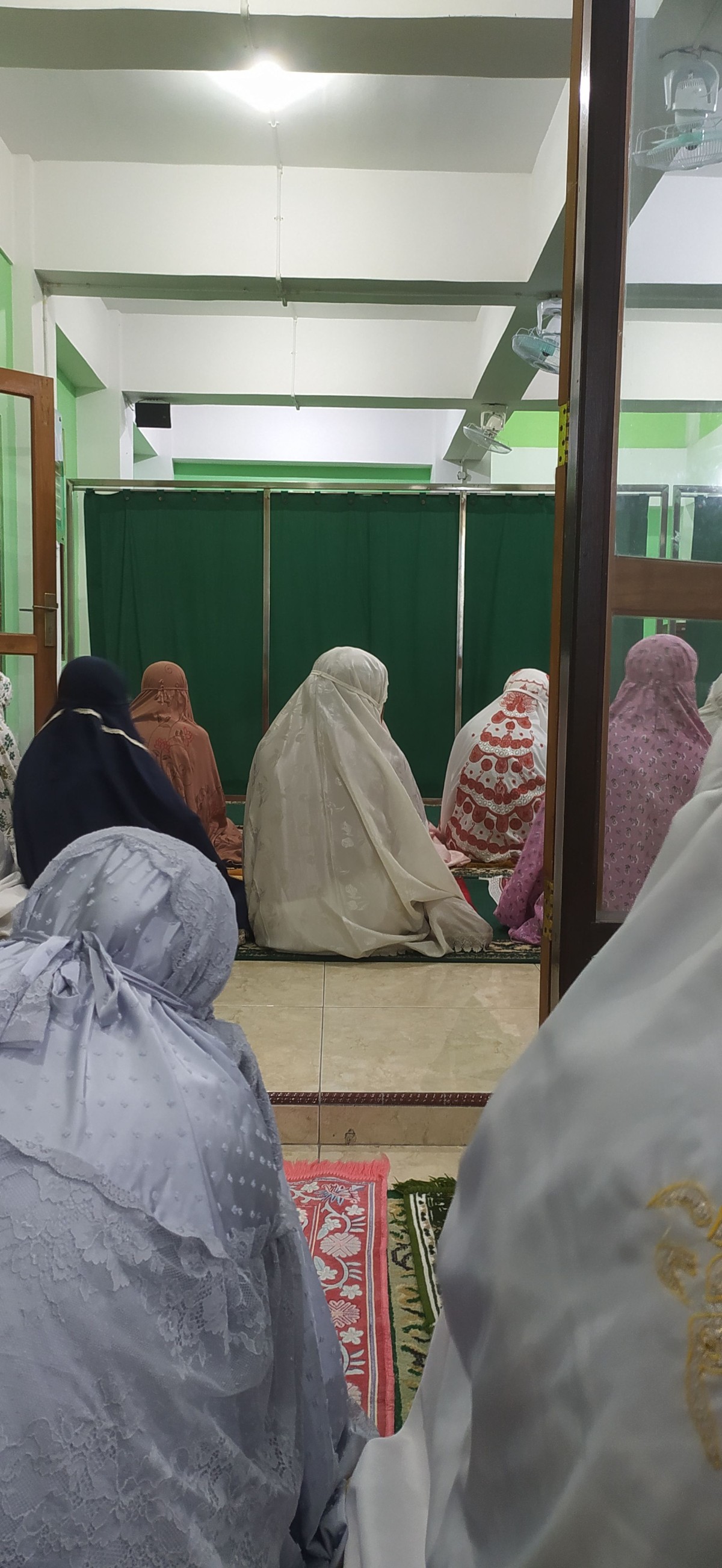 Sholat isya dan tarawih (Kalijeruk 2)