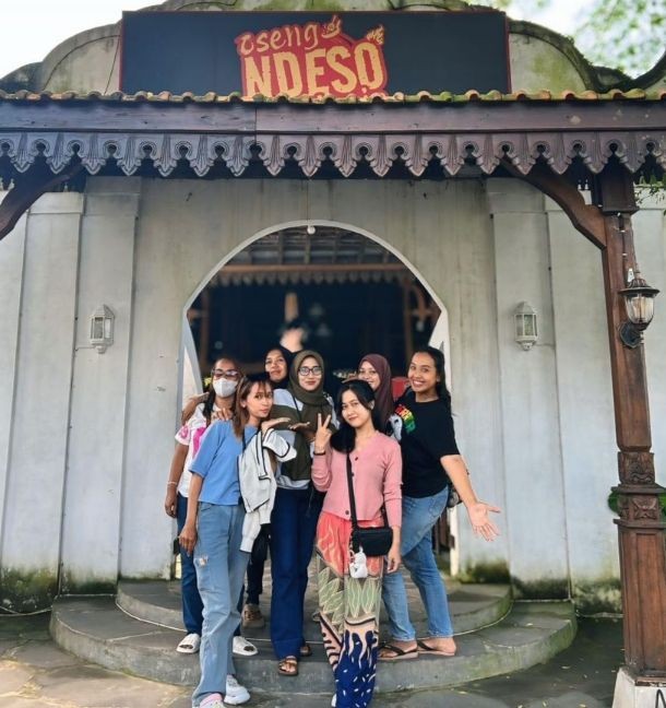 Temu teman ( ngalian )