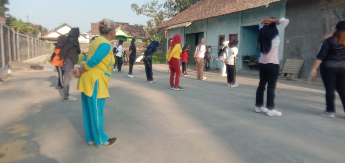 Senam minggu Pagi (klancingan)