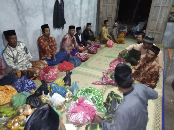 Kenduri/Sedekahan peringatan malam 10 Suro/ Muharram