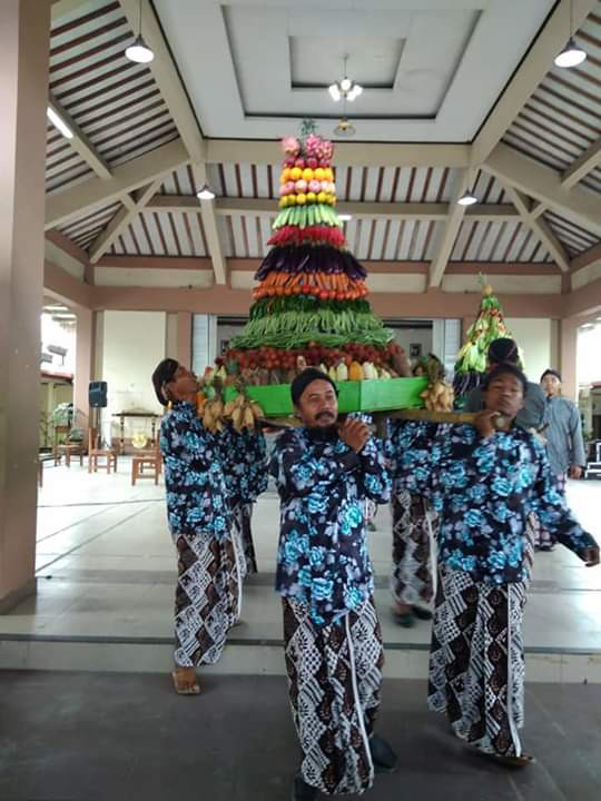 GUNUNGAN ULU WETU KAMPUNG KB MALANGREJO