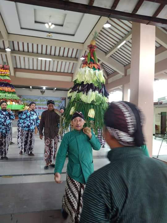 GUNUNGAN ULU WETU DESA WEDOMARTANI