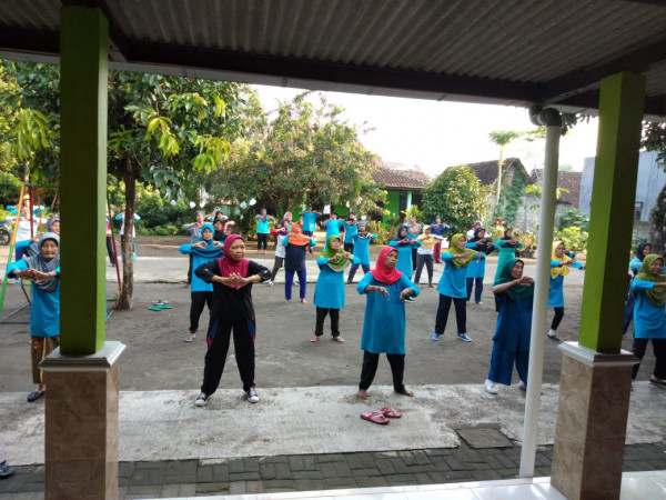 LANSIA SEHAT KAMPUNG KB 