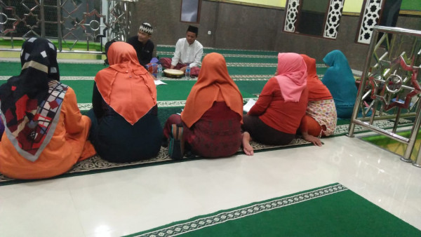 Latihan Seni Sholawat Hadroh