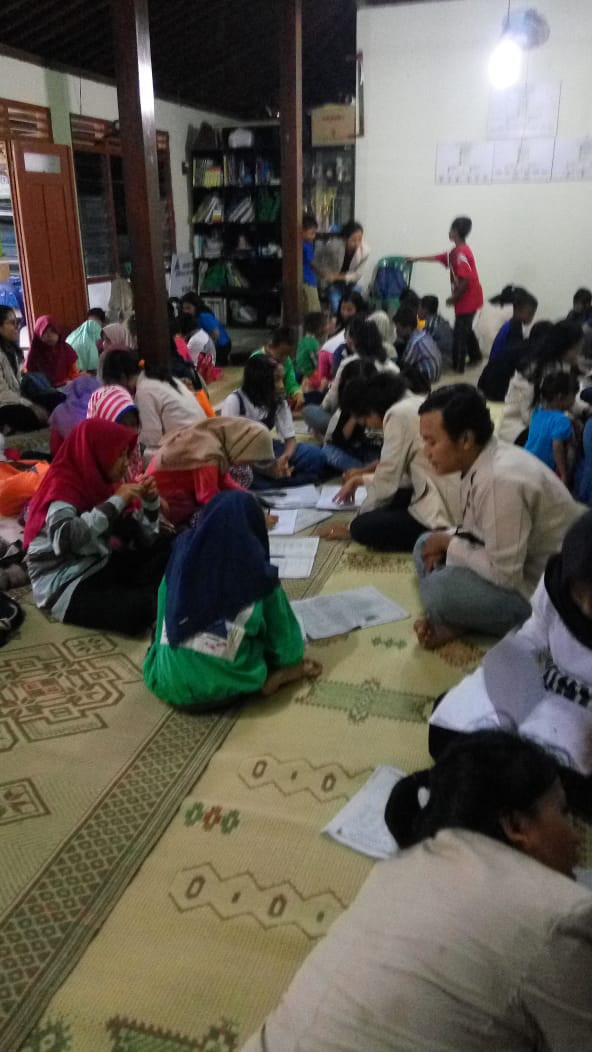 BELAJAR BERSAMA/LES ANAK-ANAK SD