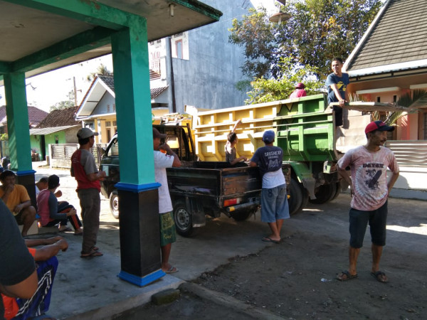 kerja bakti peringatan isro' mi'roj