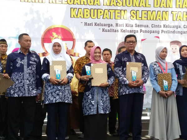 Penerimaan Hadiah bagi UPPKS Barokah