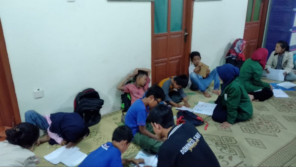 suasana belajar bersama