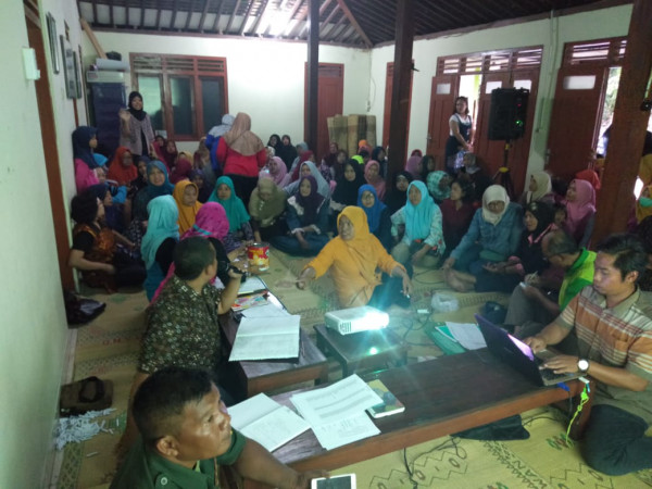 Sosialisasi dan pendaftaran stand sunday morning jln raya stadion