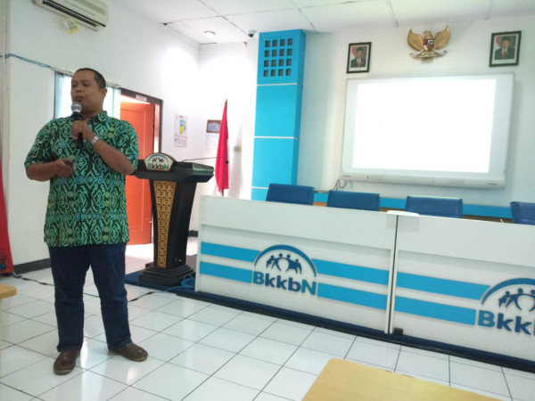 Presentasi Praktek Kerja Lapangan pada Pelatihan Pengelolaan Kampung KB Percontohan