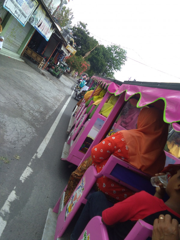 Kirab budaya desa wedomartani