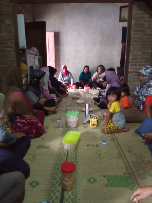 Bezuk Warga yang sakit