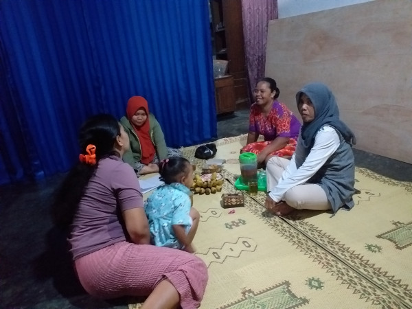 Suasana pertemuan rutin UPPKS Amanah