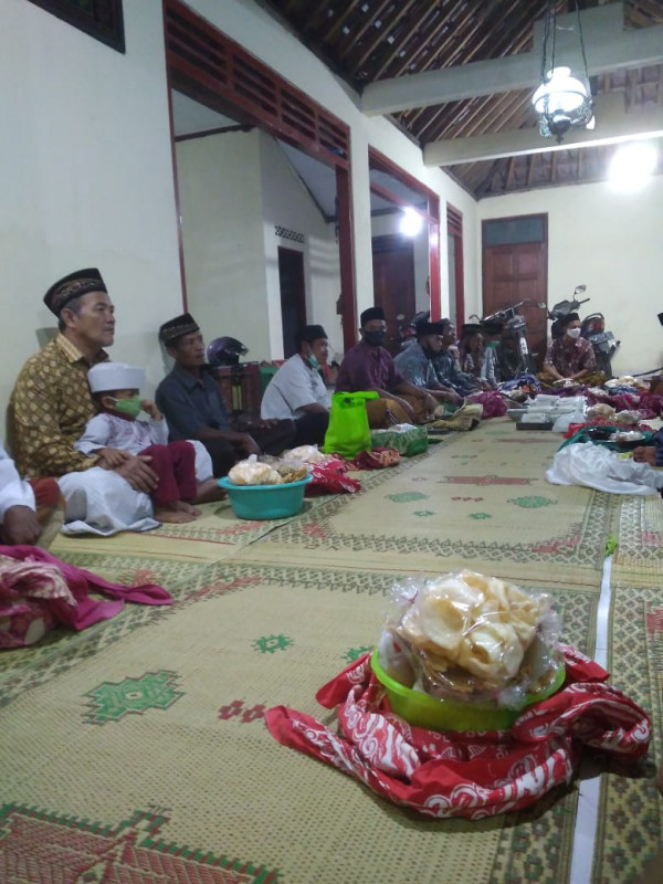 Suasana ketika acara belum dimulai karena masih menunggu beberapa warga yang belum hadir