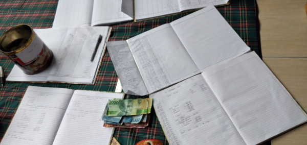 Buku Administrasi pembukuan (daftar hadir, iuran, arisan, simpan pinjam, kas, modal, buku infaq