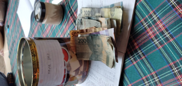 Setiap pertemuan diadakan pengumpulan infaq untuk Paud Padukuhan yang sifatnya sukarela