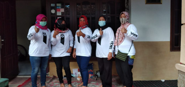 Pengurus harian yang sudah siap menunggu kedatangan anggota