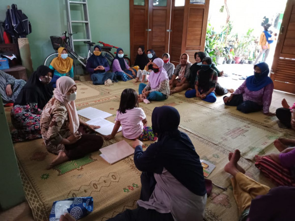 Rapat ibu-ibu RT 2