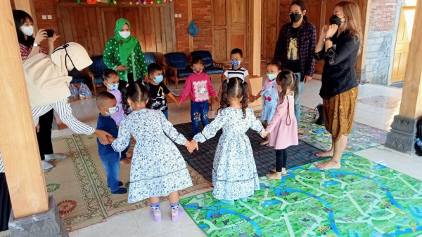 Pendampingan dolanan jawa