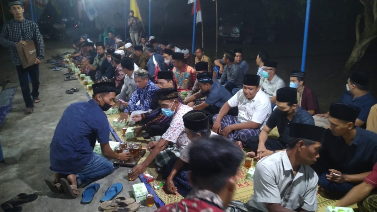 dokumentasi kegiatan tahlilan dan tirakatan