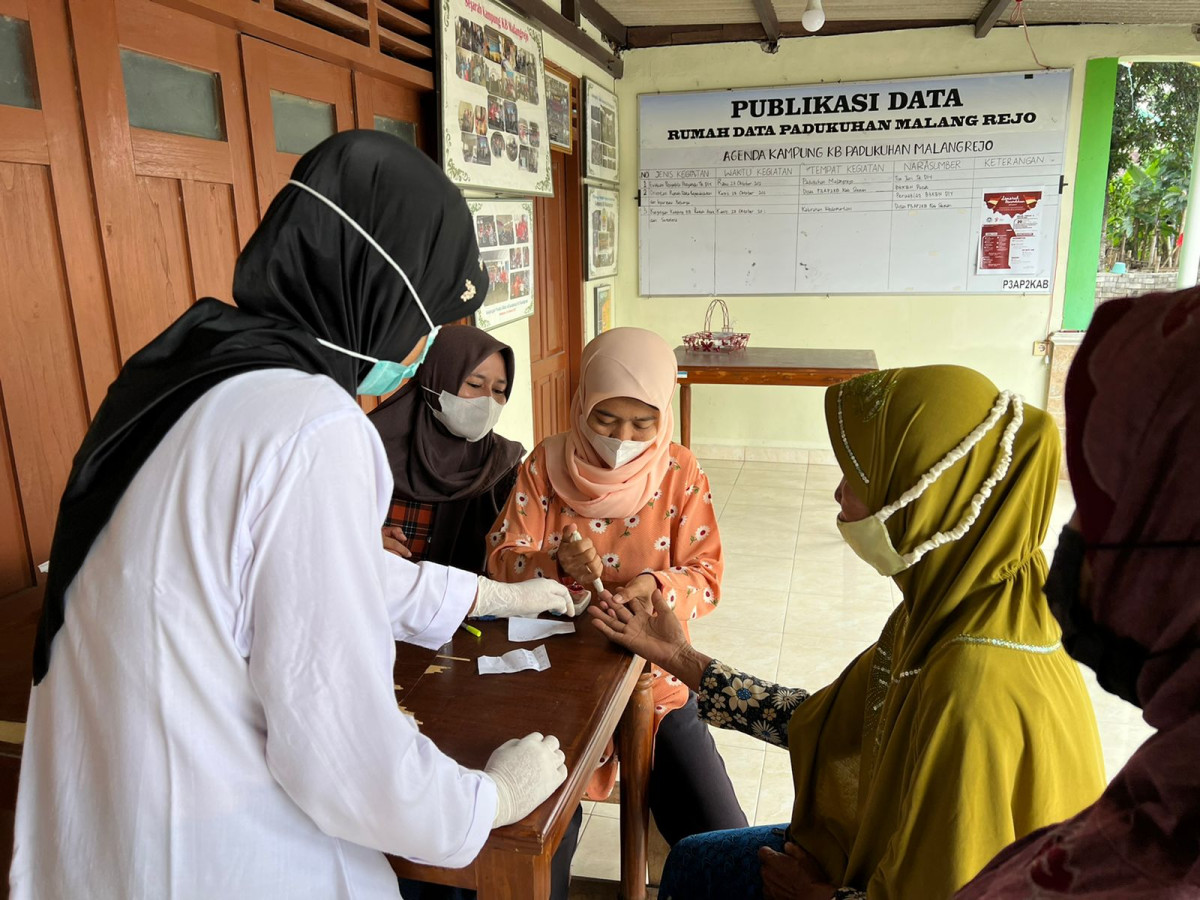 Poslandu Lansia Setaman