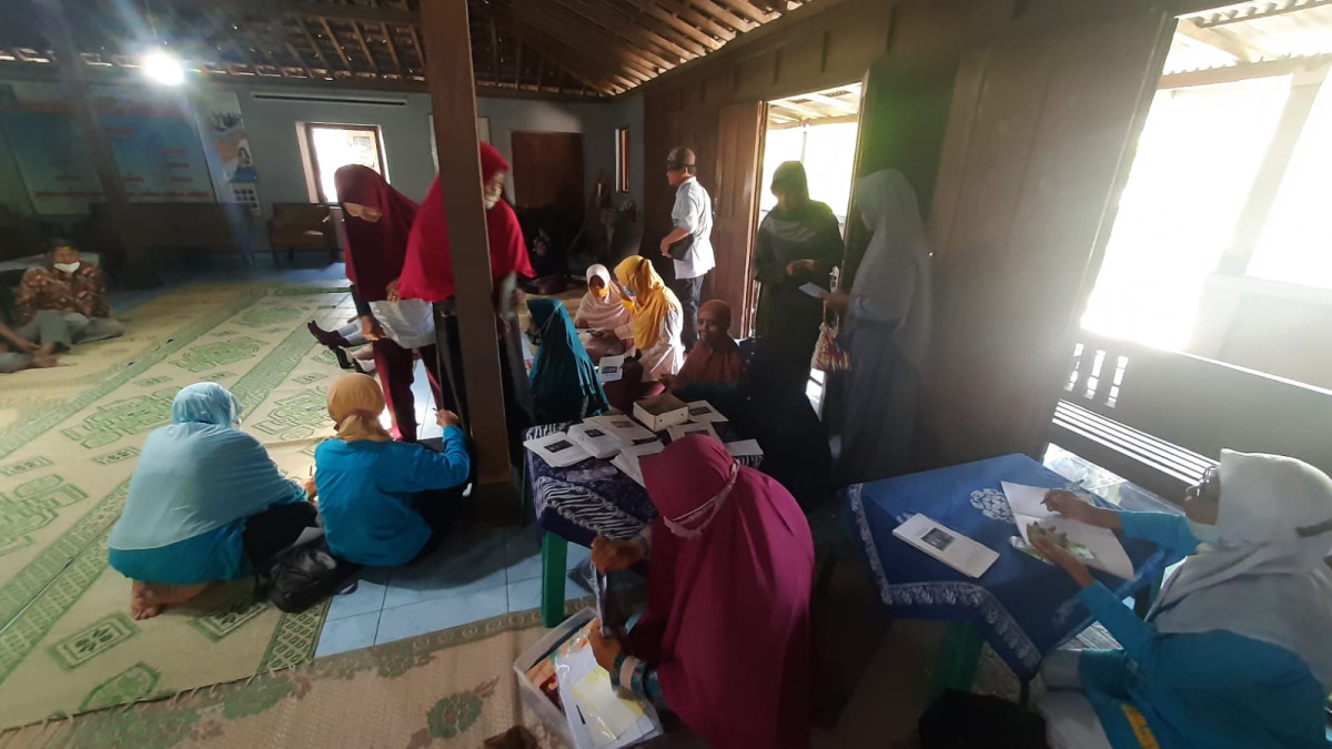 Kegiatan Posyandu Lansia di Pokoh, Wedomartani